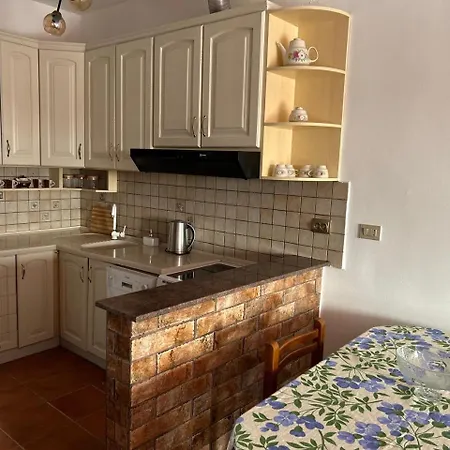 Apartman Golden Hour Golem